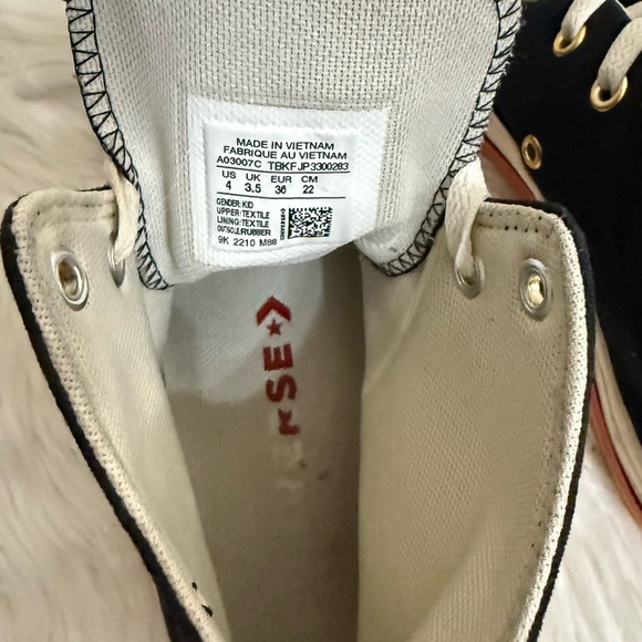 Converse Chuck Taylor All Star Lift Platform High Kids’ US 4 | Women’s 5.5–6 - Picture 7 of 8